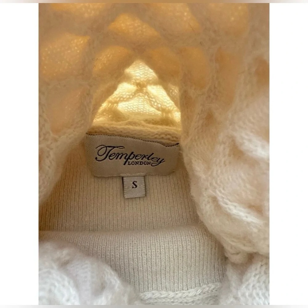 Temperley London Cream Honeycomb Jumper ASO Kate Middleton Royal (small) - Picture 7 of 10
